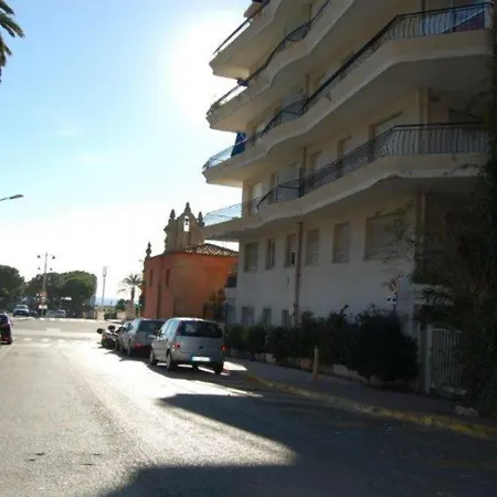 Menton, 3 Pieces, 5 Personnes - Fr-1-196-186 * Mentona